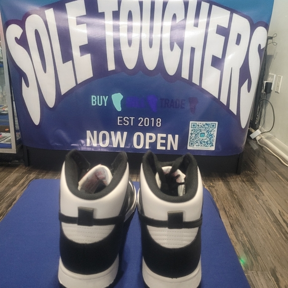 Nike Dunk High Panda Panda - Picture 4 of 5